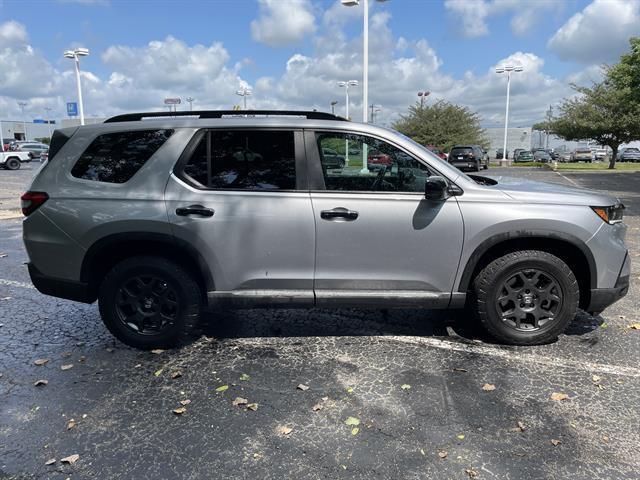 used 2024 Honda Pilot car, priced at $41,400