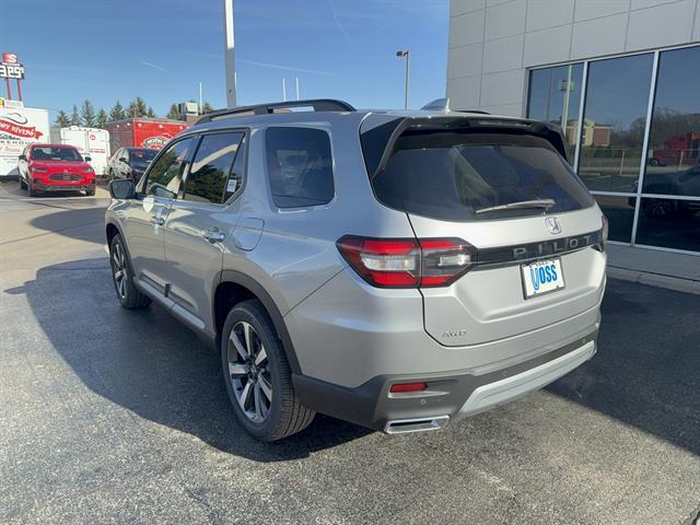new 2025 Honda Pilot car, priced at $51,825