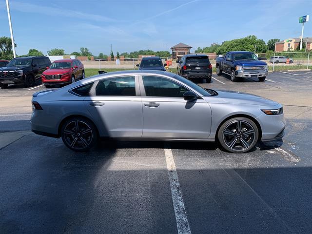 new 2025 Honda Accord Hybrid car, priced at $33,300