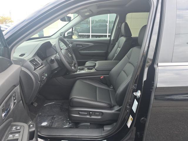 new 2025 Honda Ridgeline car, priced at $43,000