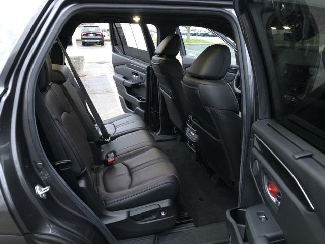 used 2025 Honda Pilot car, priced at $52,900