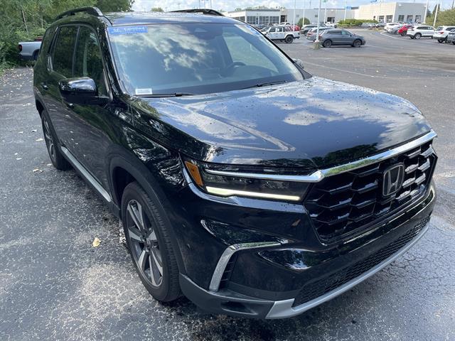 used 2023 Honda Pilot car, priced at $47,900