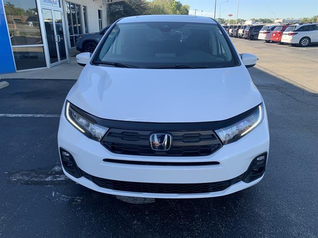 new 2026 Honda Odyssey car, priced at $43,500