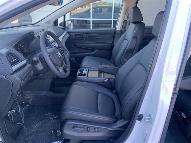 new 2026 Honda Odyssey car, priced at $43,500