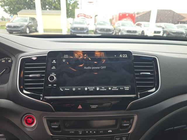 used 2025 Honda Ridgeline car, priced at $35,800