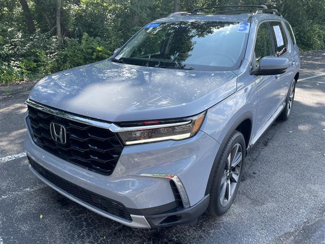 used 2023 Honda Pilot car, priced at $49,900