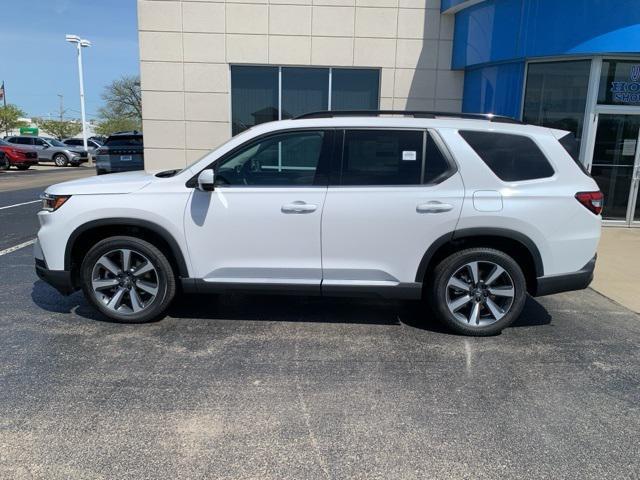 new 2025 Honda Pilot car, priced at $54,985