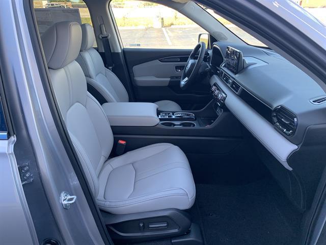 new 2025 Honda Pilot car, priced at $49,000