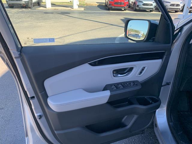 new 2025 Honda Pilot car, priced at $49,000