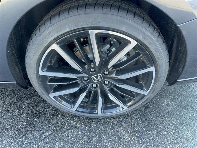 new 2025 Honda Accord Hybrid car, priced at $37,900