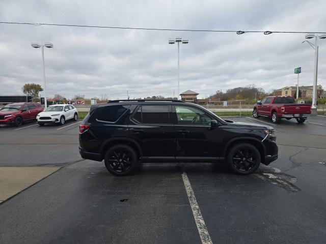 new 2025 Honda Pilot car, priced at $53,200