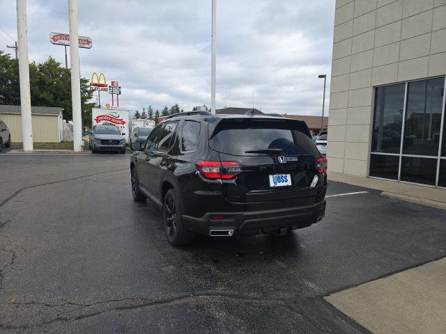 new 2025 Honda Pilot car, priced at $53,200