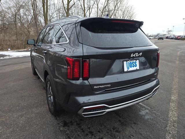 used 2024 Kia Sorento Hybrid car, priced at $31,900