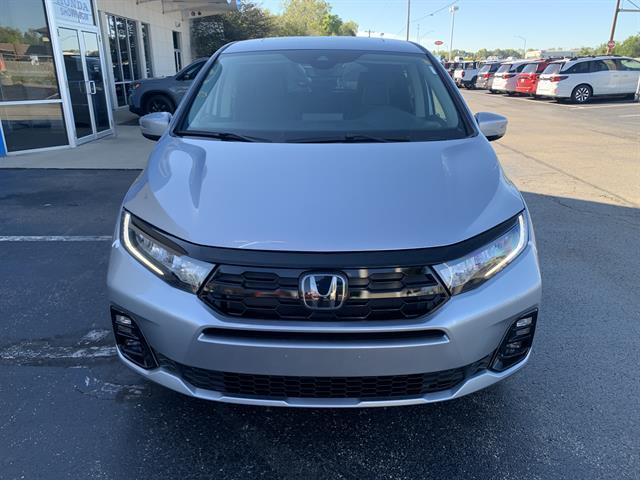 new 2026 Honda Odyssey car, priced at $49,900