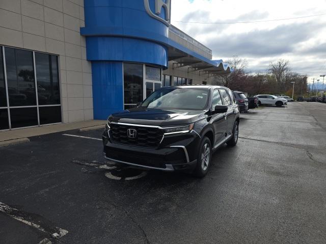 new 2025 Honda Pilot car, priced at $45,500