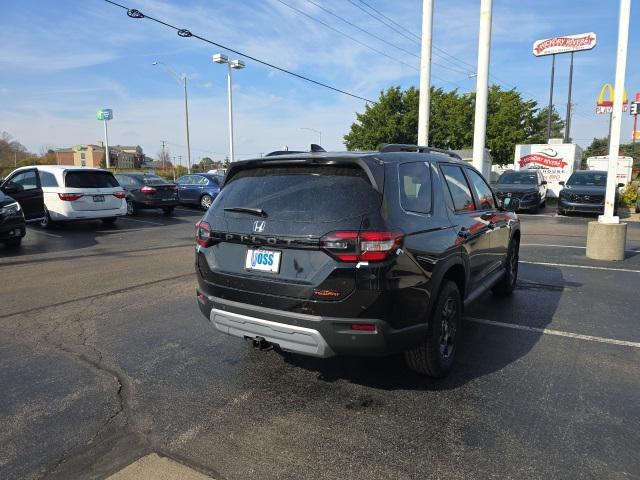 new 2025 Honda Pilot car, priced at $48,800