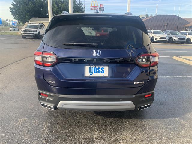 new 2025 Honda Pilot car, priced at $47,900