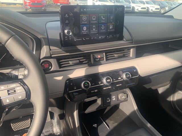 new 2025 Honda Pilot car, priced at $47,900