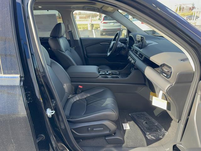 new 2025 Honda Pilot car, priced at $54,530
