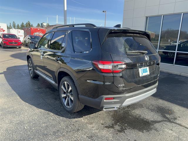 new 2025 Honda Pilot car, priced at $54,530
