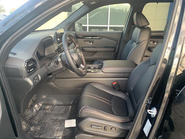 new 2025 Honda Pilot car, priced at $48,900