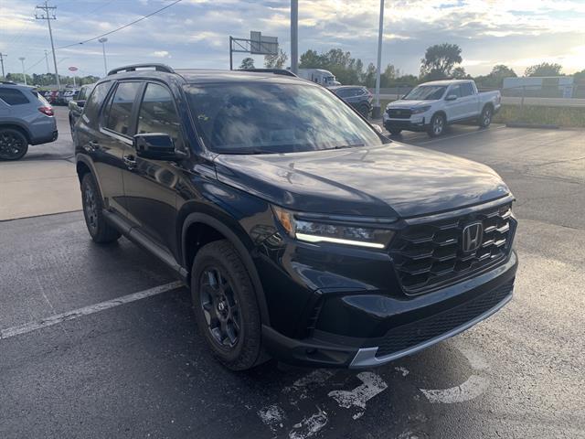 new 2025 Honda Pilot car, priced at $48,900