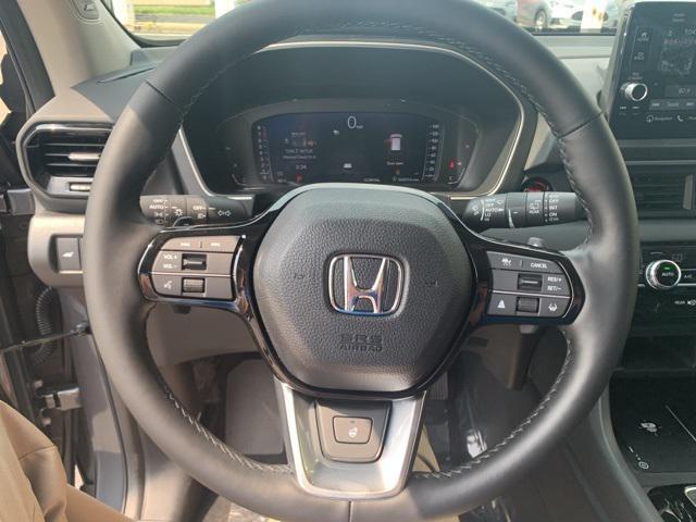 new 2025 Honda Pilot car, priced at $53,000