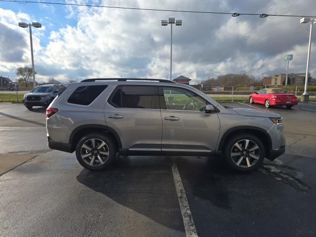 new 2025 Honda Pilot car, priced at $47,500