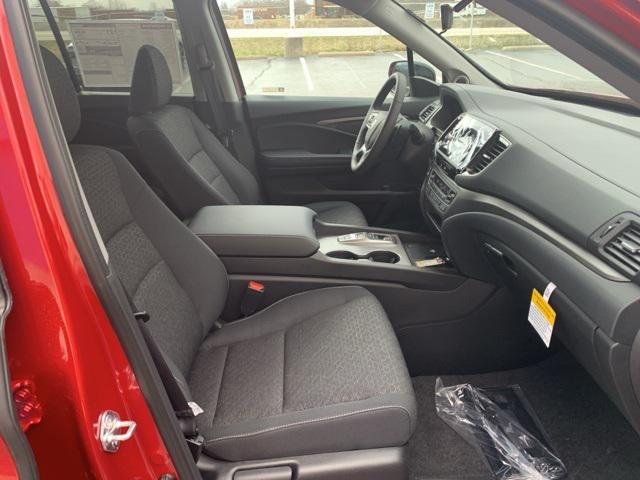 new 2025 Honda Ridgeline car, priced at $40,200