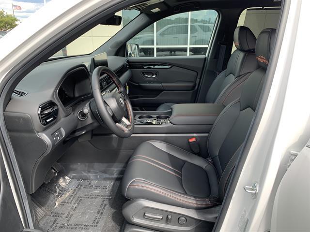 new 2025 Honda Pilot car, priced at $49,500