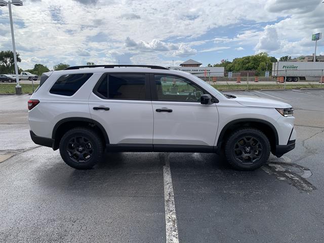 new 2025 Honda Pilot car, priced at $49,500