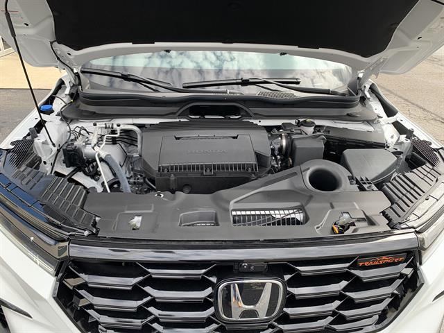 new 2025 Honda Pilot car, priced at $49,500