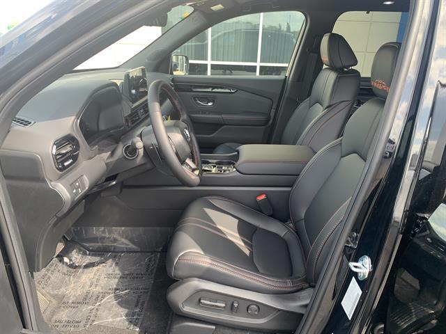 new 2025 Honda Pilot car, priced at $48,800