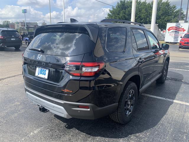 new 2025 Honda Pilot car, priced at $48,800