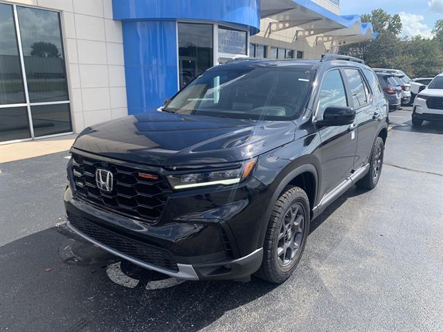 new 2025 Honda Pilot car, priced at $48,800