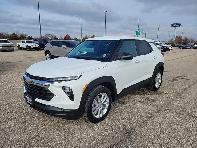 new 2025 Chevrolet TrailBlazer car, priced at $25,720