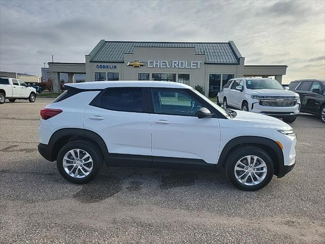 new 2025 Chevrolet TrailBlazer car, priced at $25,720