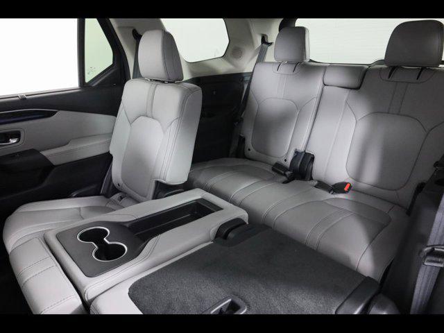 new 2025 Honda Pilot car, priced at $51,095