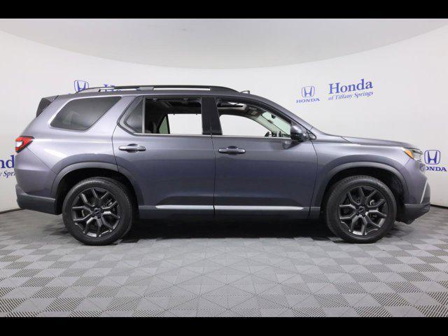 used 2024 Honda Pilot car, priced at $49,875