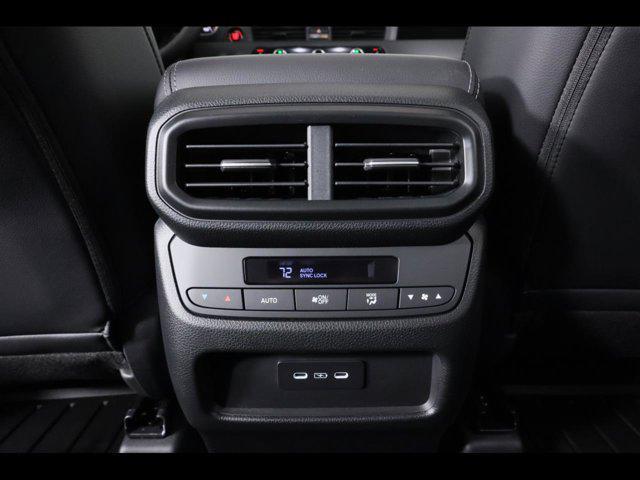 new 2025 Honda Pilot car, priced at $51,050