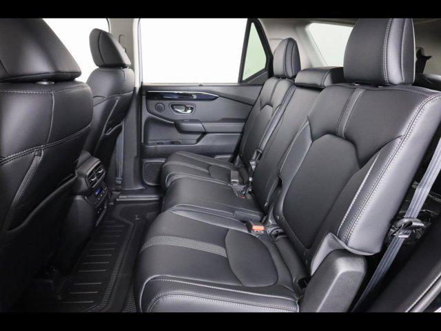 new 2025 Honda Pilot car, priced at $51,050