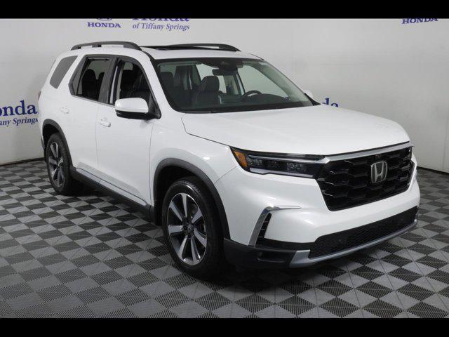 new 2025 Honda Pilot car, priced at $54,985