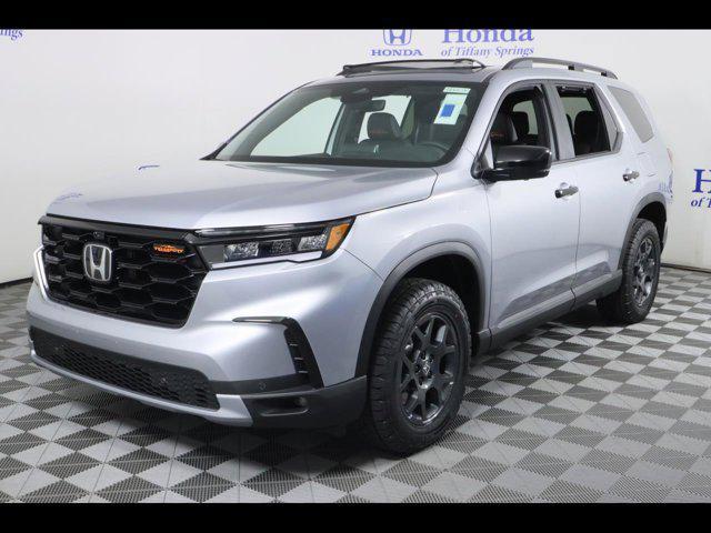 new 2025 Honda Pilot car, priced at $51,275