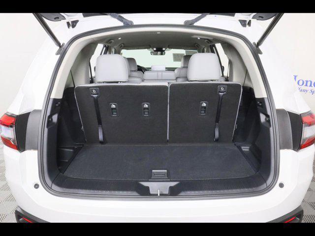 used 2025 Honda Pilot car, priced at $43,875