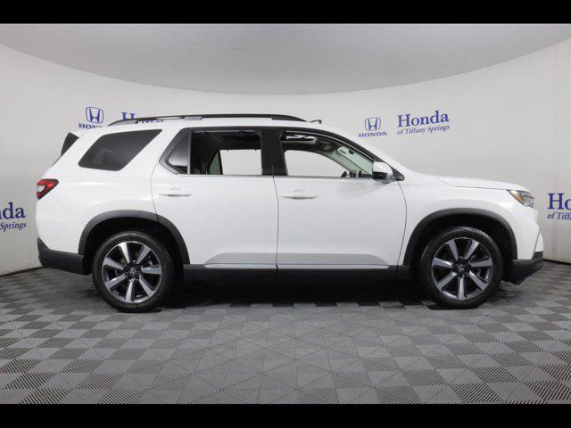 used 2025 Honda Pilot car, priced at $48,875