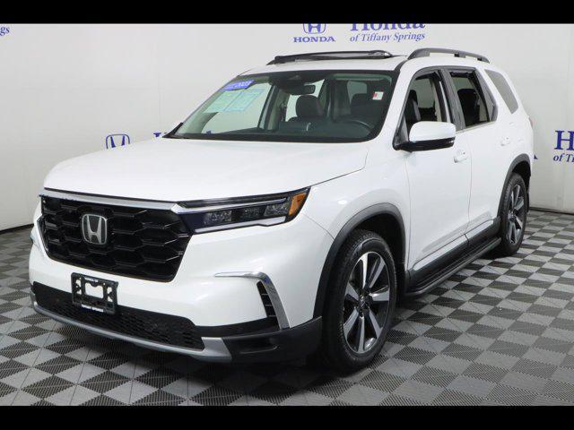 used 2023 Honda Pilot car, priced at $42,875