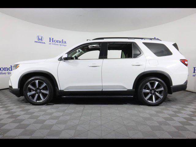 used 2023 Honda Pilot car, priced at $42,875