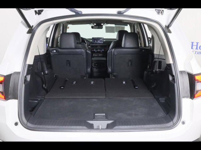 used 2023 Honda Pilot car, priced at $40,875