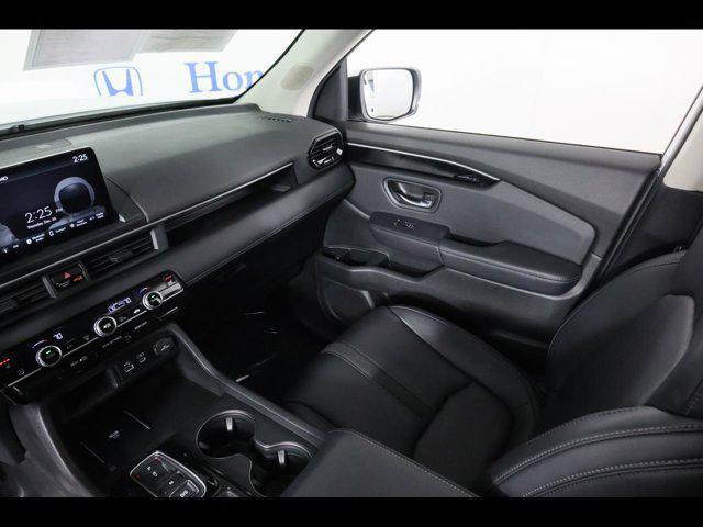 used 2023 Honda Pilot car, priced at $40,875