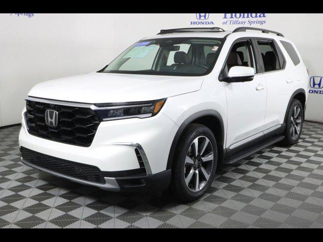 used 2023 Honda Pilot car, priced at $43,875